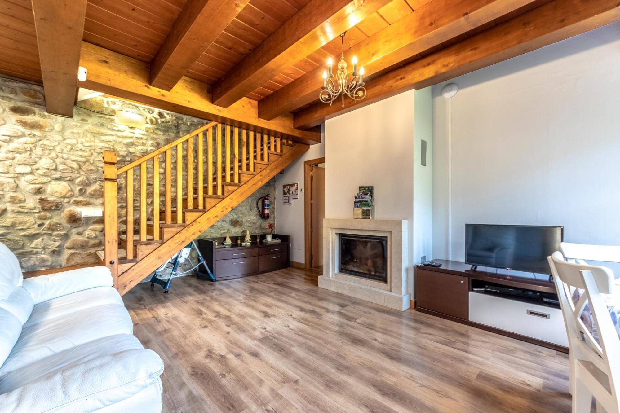 43A Nature With Parking By Aston Rentals Otañes Exteriör bild